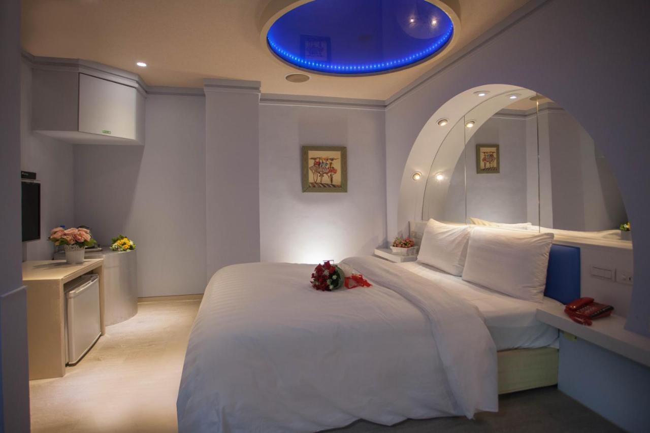 Showart Hotel Taipei Luaran gambar